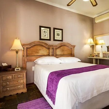Villa Maria Guest Lodge-3