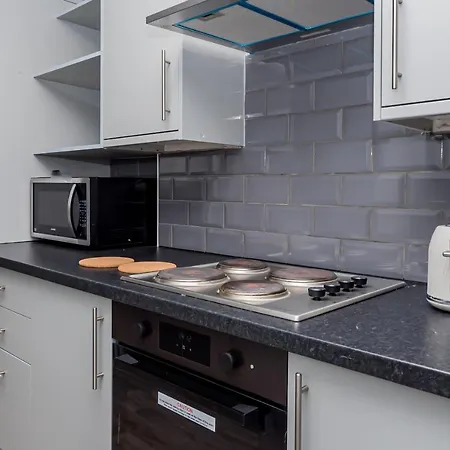 Shirley House: Self-Catering Near Southampton Hospitals-3