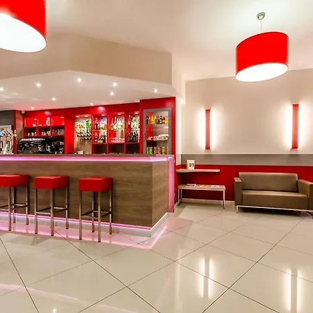Hotel Saint Louis De France-2