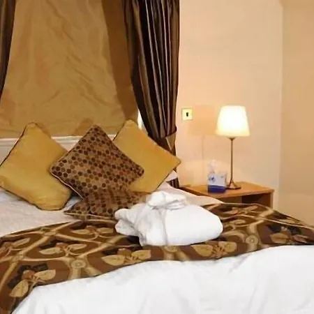 Barn Hotel London Ruislip-2