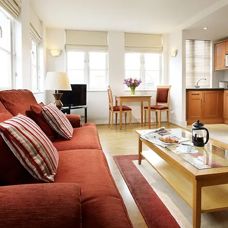 Marlin Apartments London City - Queen Street-3