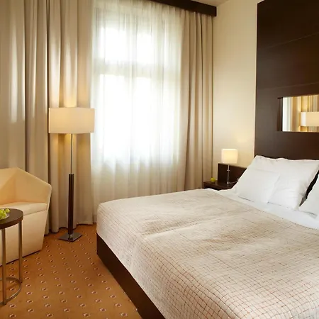 Clarion Hotel Prague City-2