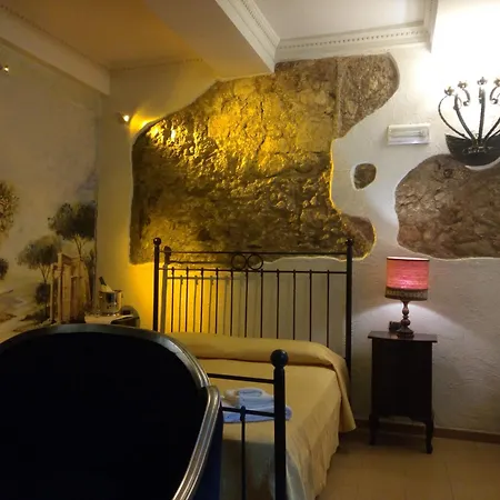 Hotel Villa Antica Tropea-3