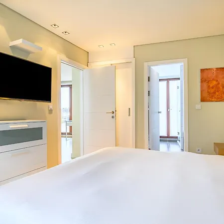 B-Aparthotel Grand Place-2