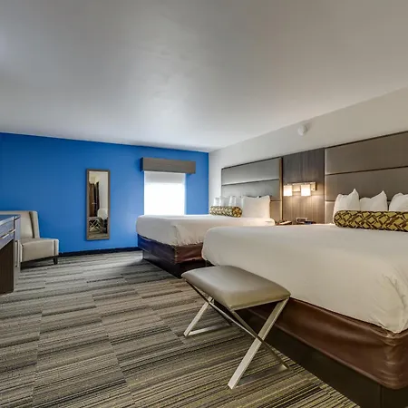 Alexis Inn And Suites Hotel-3