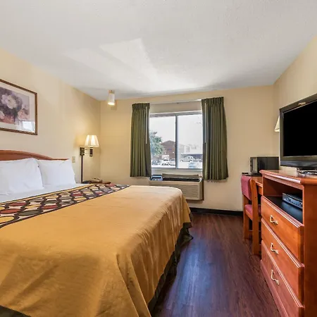Super 8 By Wyndham Denton-3