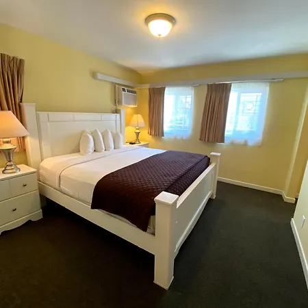 Hollywood Celebrity Hotel-3