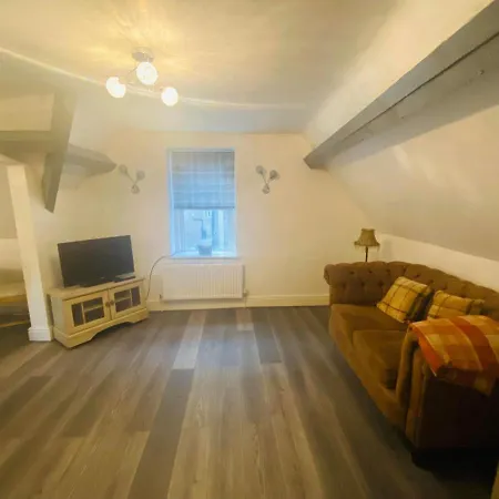 Bay Court-3