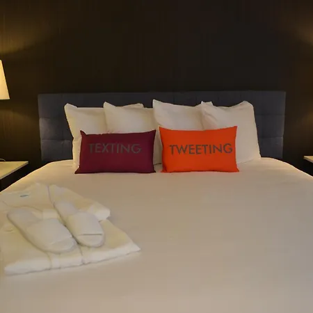 Hotel Lucent-3