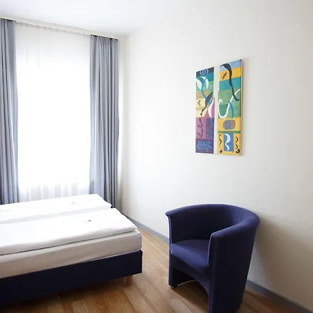 Senator Hotel-2