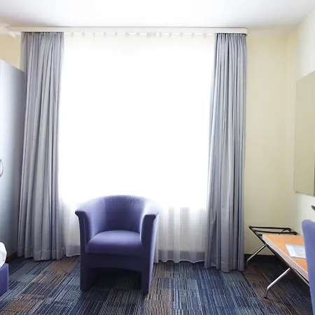 Senator Hotel-3