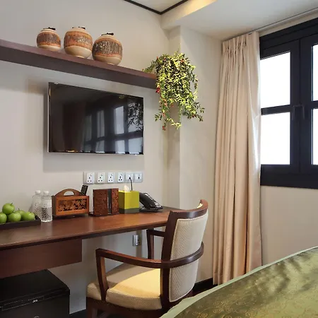 Hotel Clover 33 Jalan Sultan (SG Clean)-2
