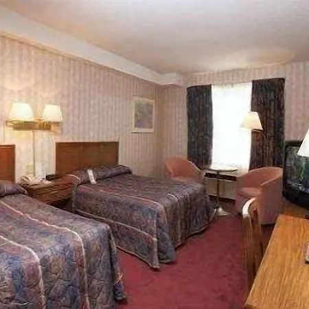 Travelodge By Wyndham Niagara Falls Lundys Lane-3