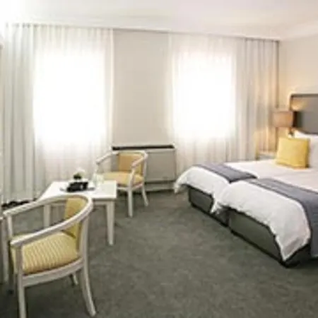 Foreshore Hotel-3