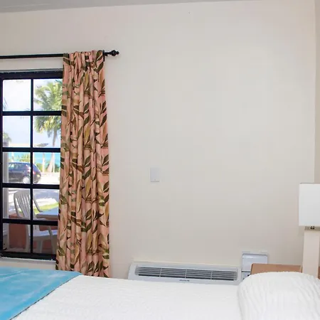 Orange Hill Beach Inn-3
