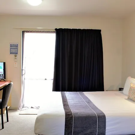 Bella Vista Taupo-3