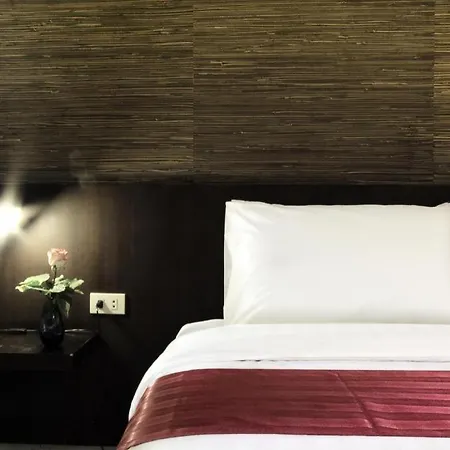The Ratchathani Hotel-3