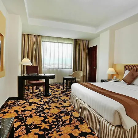 Rocky Plaza Hotel Padang-3