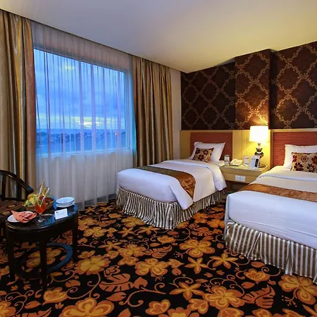 Rocky Plaza Hotel Padang-3