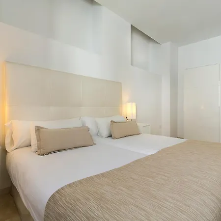 Tuguest Elvira Suites-2