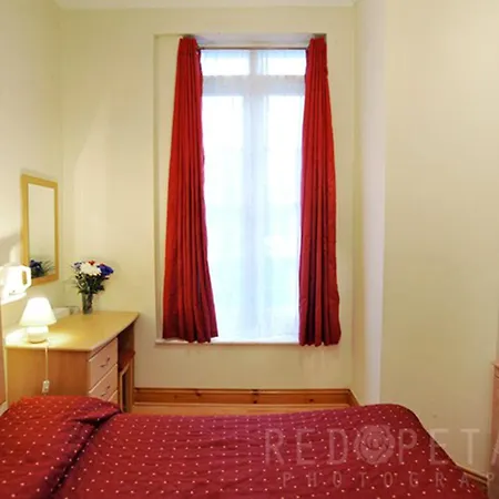 Elmwood Hotel-2
