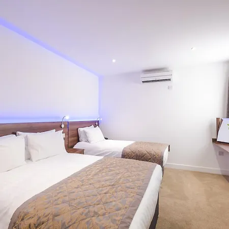 Signature Hotel London-2