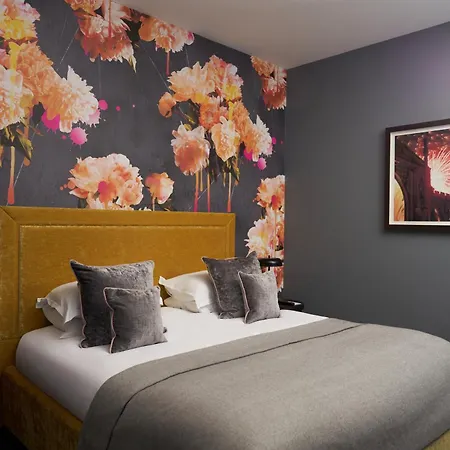 Malmaison Reading-3