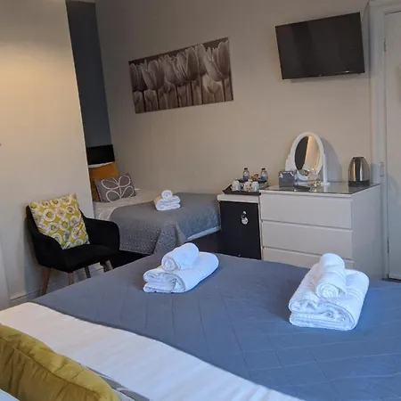 Ebor Lodge-2