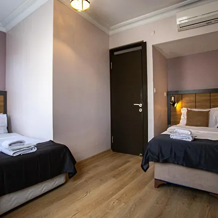 Comfort Hotel Taksim-3