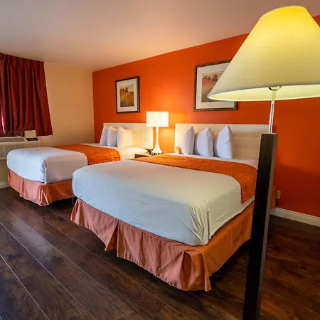 Howard Johnson By Wyndham Buena Park-3