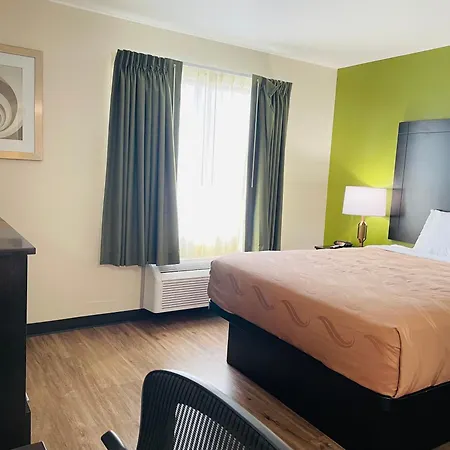 Quality Inn & Suites Lake Charles South-2