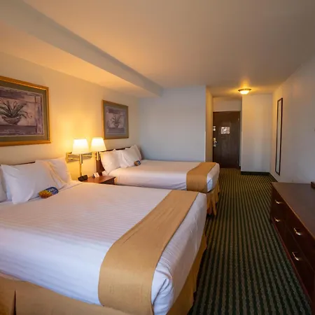 Clover Island Inn-2