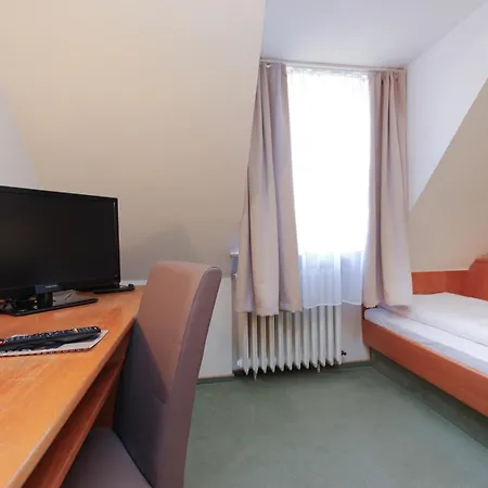 City Hotel Wuerzburg-3