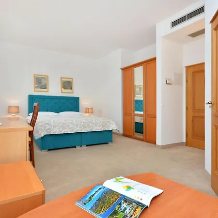 Hotel Adriana-3