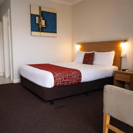 Admiralty Inn-2