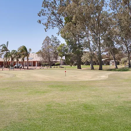 Standpipe Golf Motor Inn-3