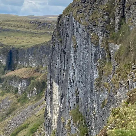 Five Glens Inn -North West Ireland Touring Base-2