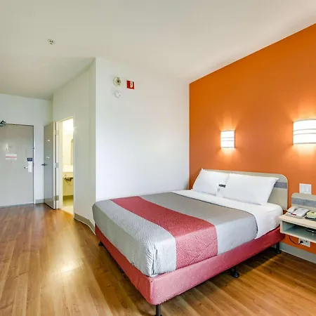 Motel 6-Brampton, On - Toronto-2