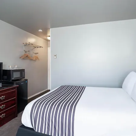 Sandman Inn Cache Creek-3