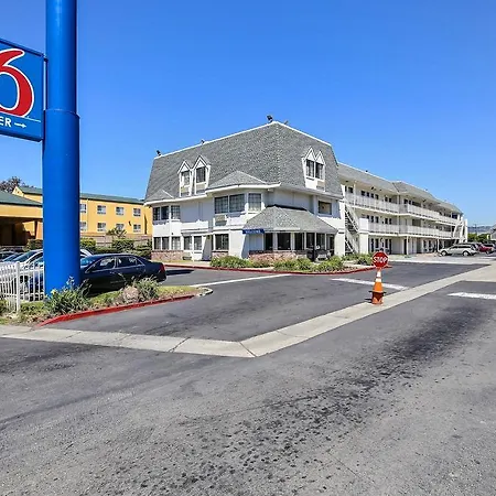 Motel 6-Oakland, Ca - Airport-2