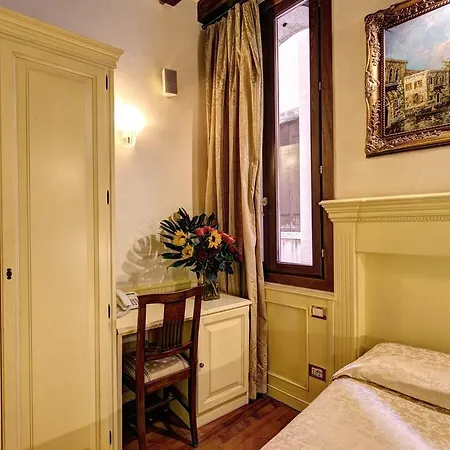Palazzo La Scala-2