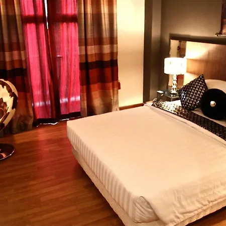 Arenaa Deluxe Hotel-2