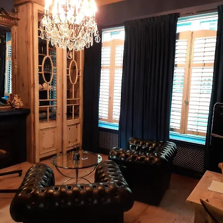 Sint Andries Suites-3