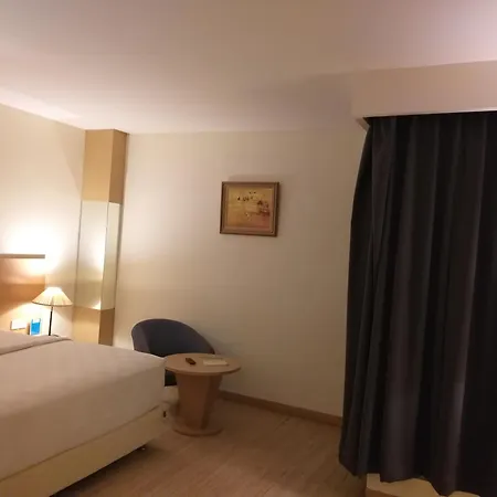 D'Grande Hotel Batam-2