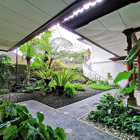 Yulia Village Inn Ubud-2