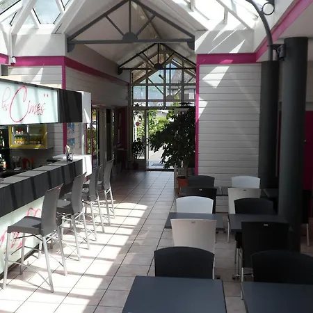 Logis Hotel Les Cimes-2