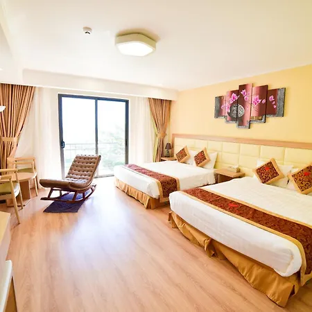 Ruby Hotel-3
