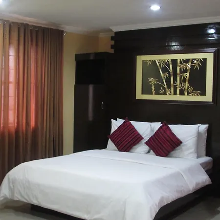Oyster Plaza Hotel-3