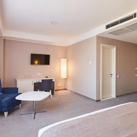 Gallery Palace Hotel-2