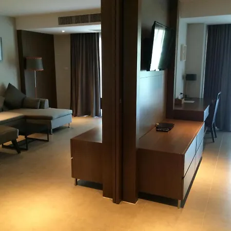 Season Five Hotel-3